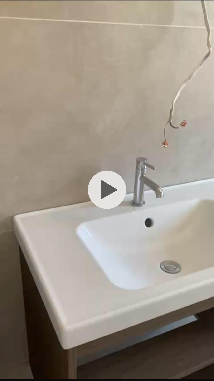 wideo z remontu łazienki